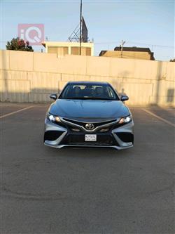 تۆیۆتا کامری